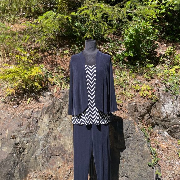 Chico's Travelers 6-Piece Lot Bundle Size 1 Medium (8/10) India Ink (Dark Blue) - Picture 10 of 14